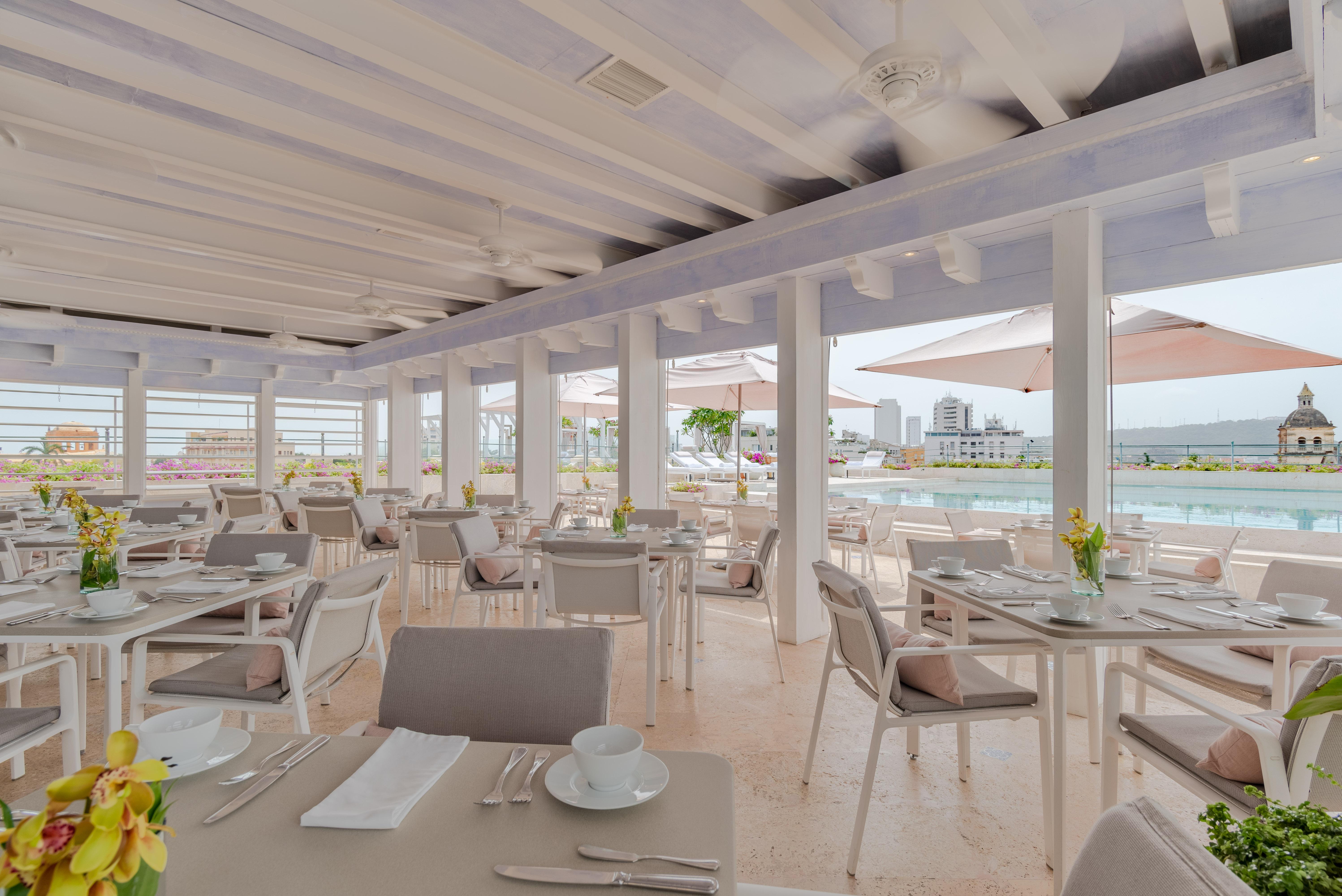 Charleston Santa Teresa Hotel