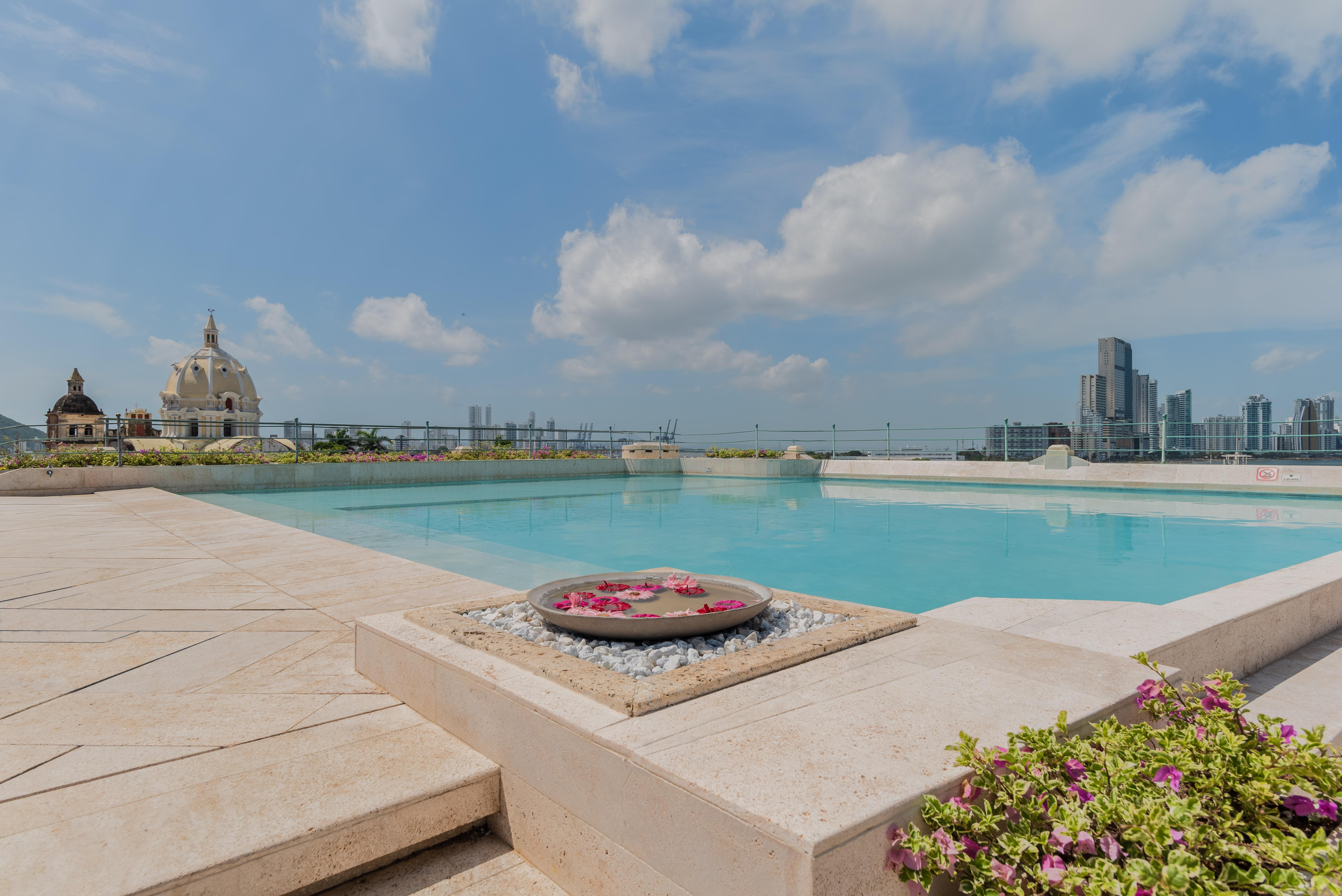 Charleston Santa Teresa Hotel