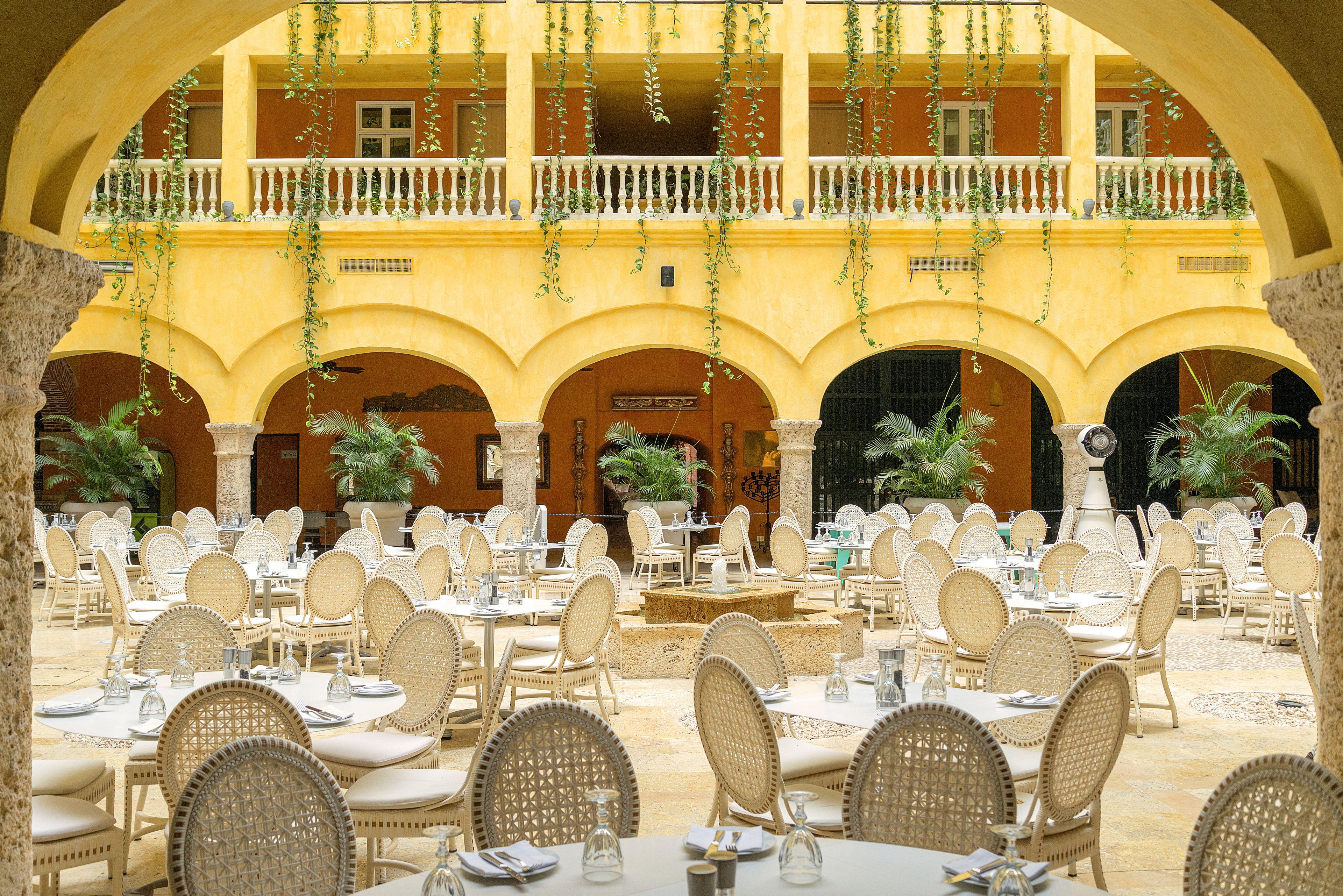 Charleston Santa Teresa Hotel