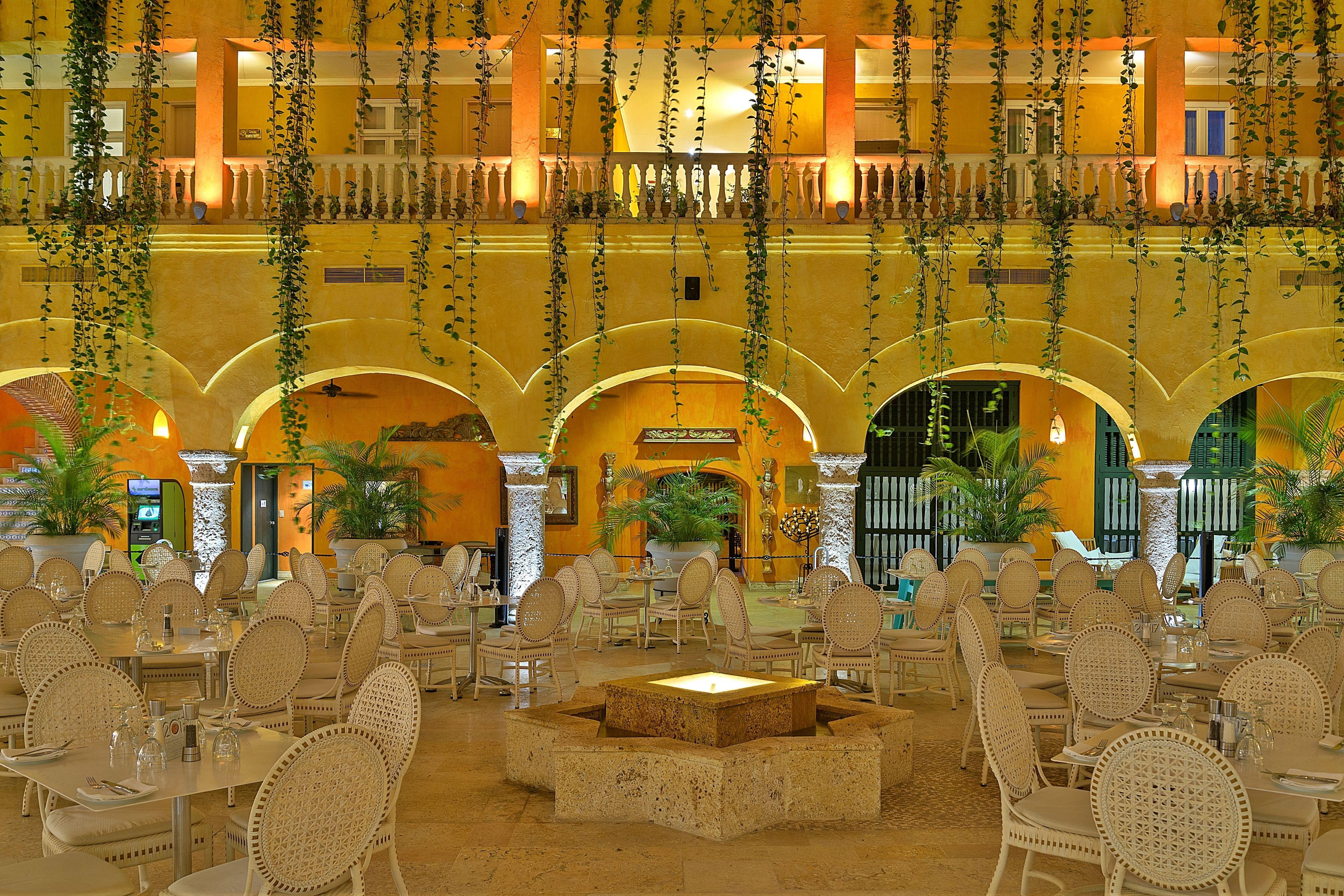 Charleston Santa Teresa Hotel