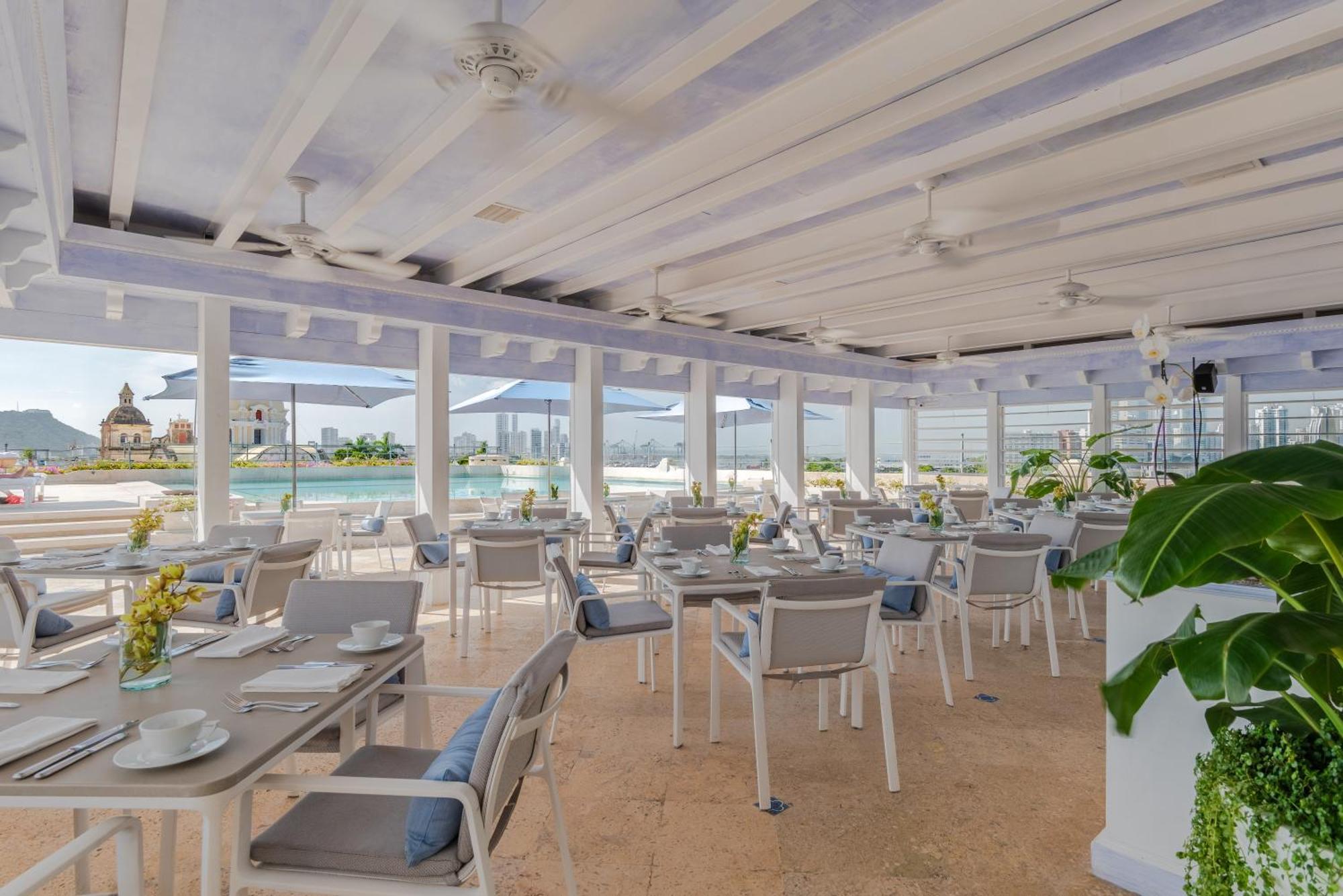 Charleston Santa Teresa